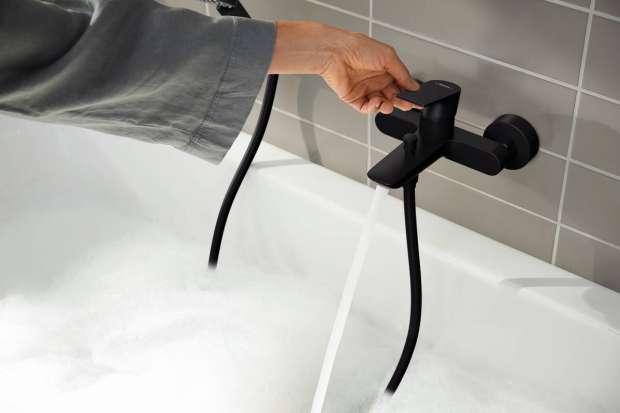 Смеситель для ванны с душем Hansgrohe Rebris E 72450670 черный матовый