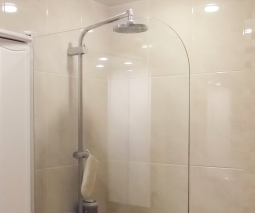 Шторка на ванну GuteWetter Lux Pearl GV-601 левая 90 см стекло бесцветное, профиль матовый хром