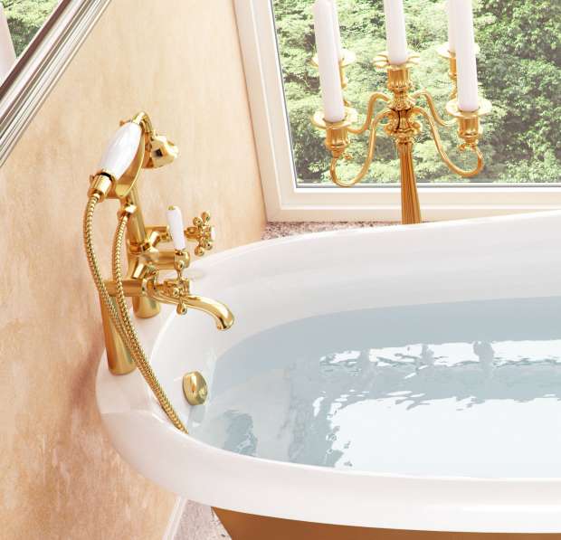 Смеситель на борт ванны Фэма Classico с душем на мини-колоннах, золото